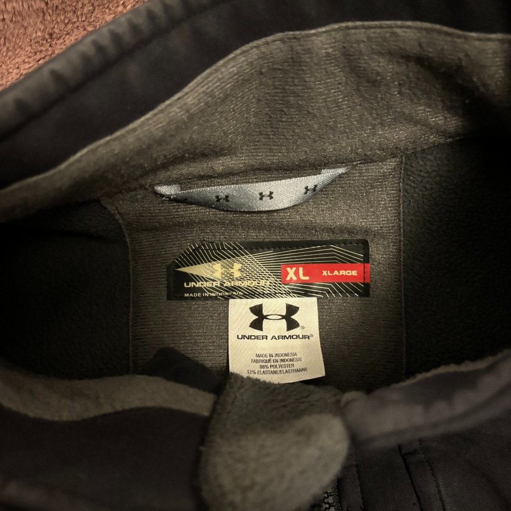 Under Armour Jacket - Picture 3 of 3